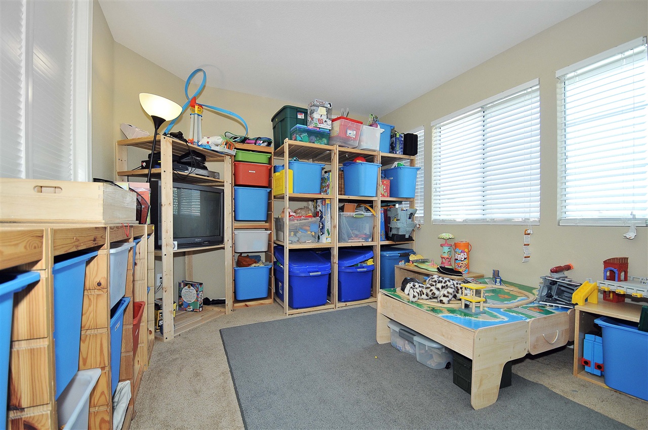 2212 Mountain Ridge Road Chula Vista, CA 91914 - Photo 8 of 9