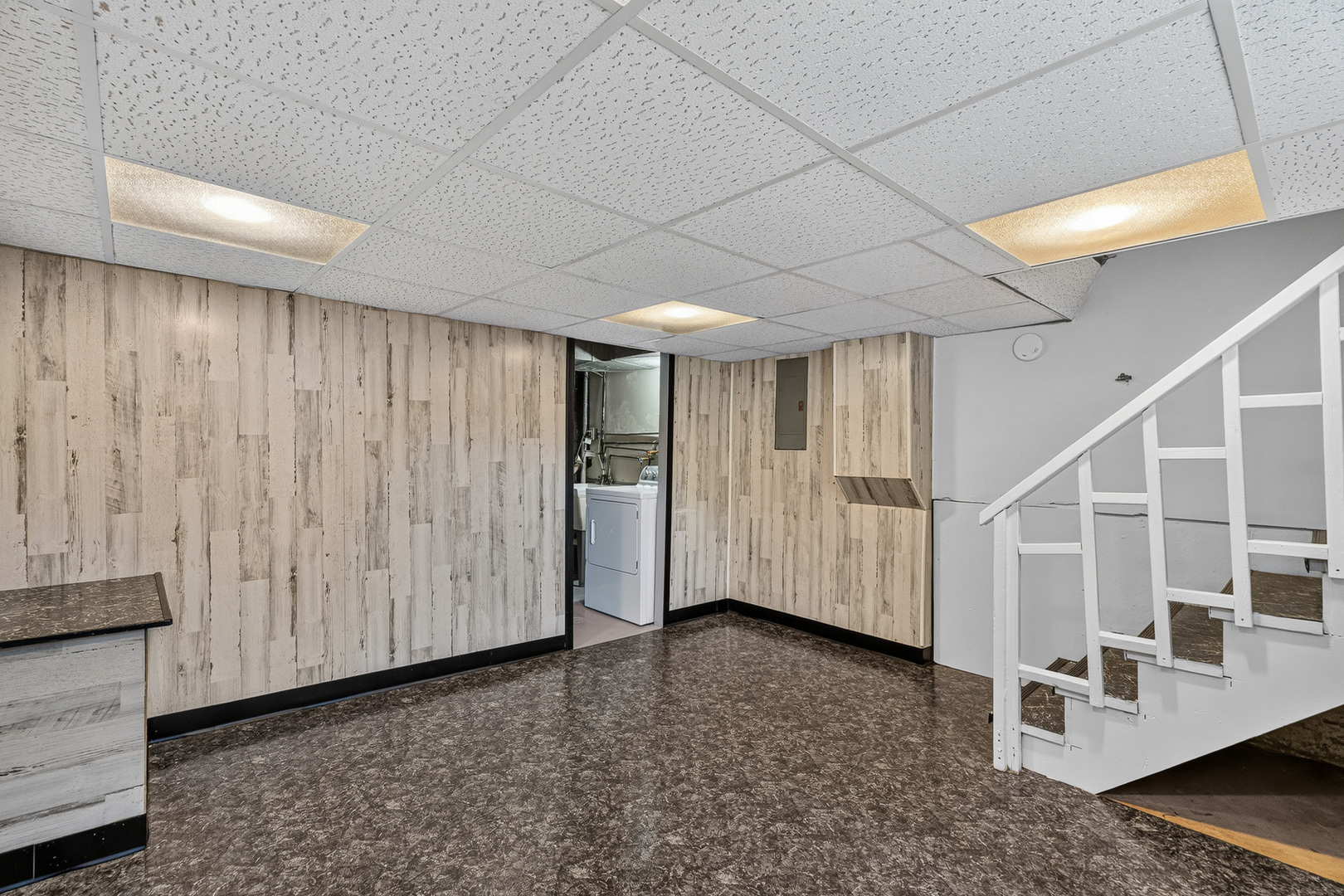 450 North Addison Road Villa Park, IL 60181 - Photo 40 of 62 Gallery Image 40