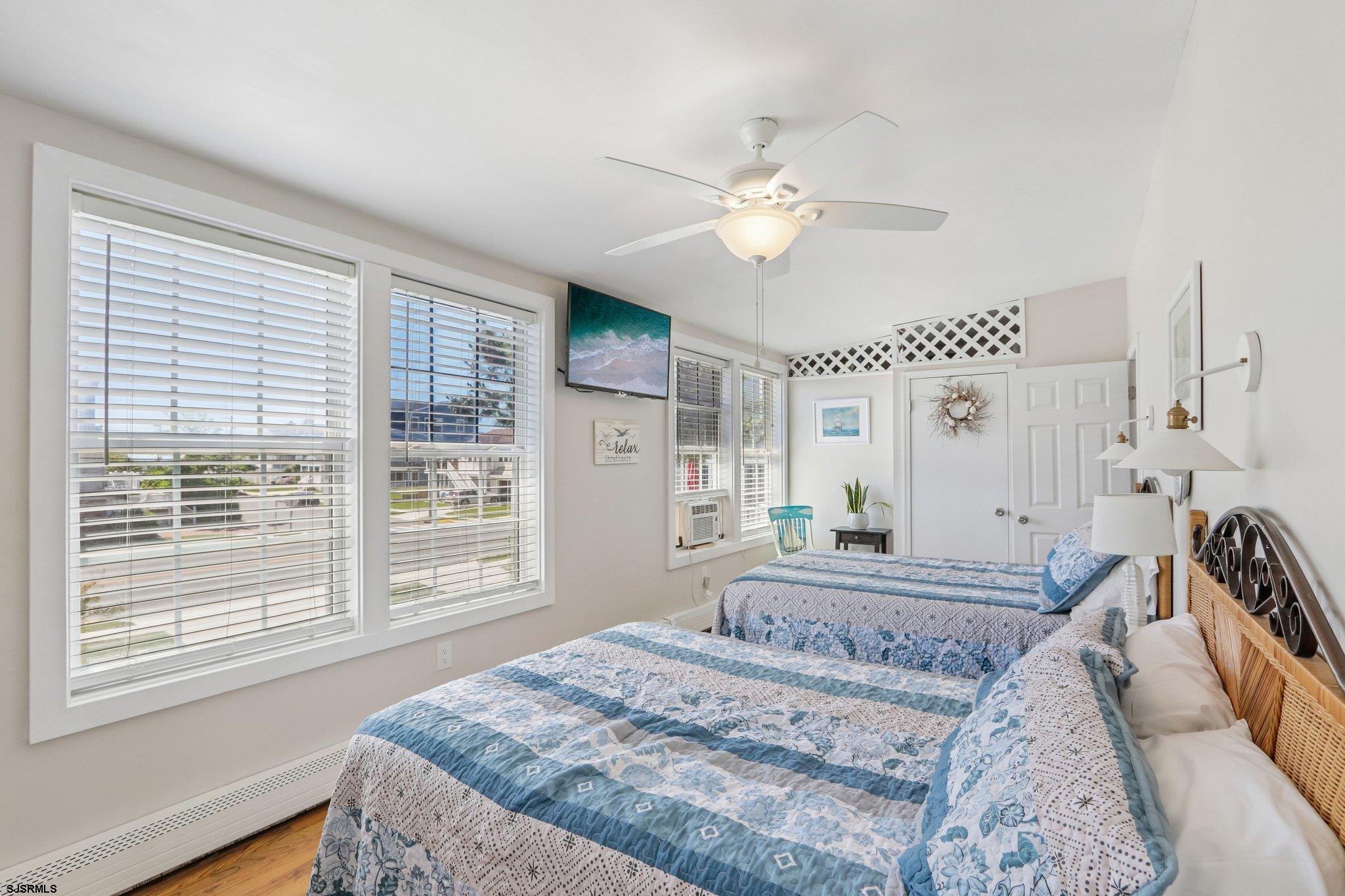 100 Commonwealth Avenue Strathmere, NJ 08248 - Photo 21 of 73