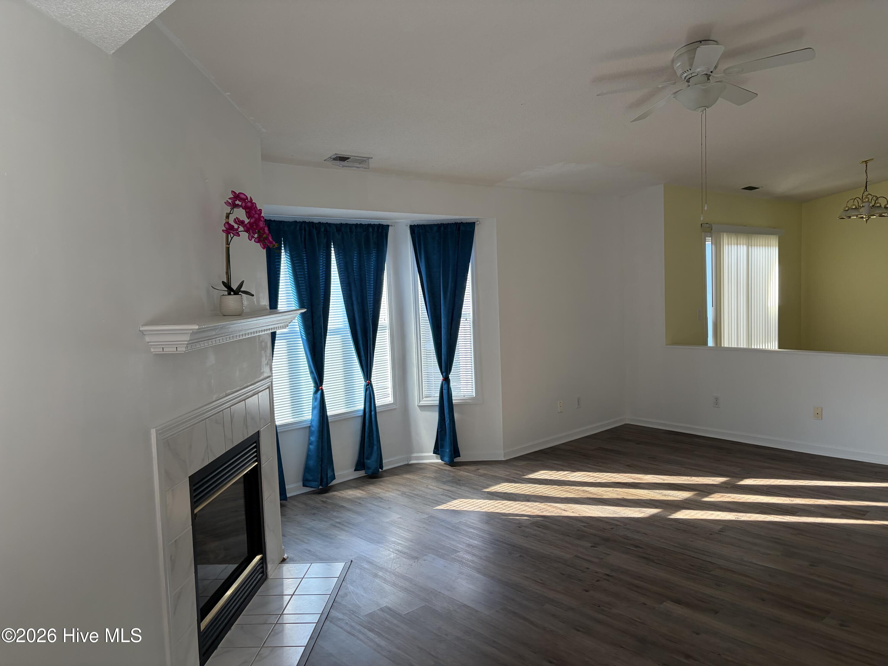 2591 Thackery Road, Unit E Greenville, NC 27858 - Photo 12 of 49 IMG_3384