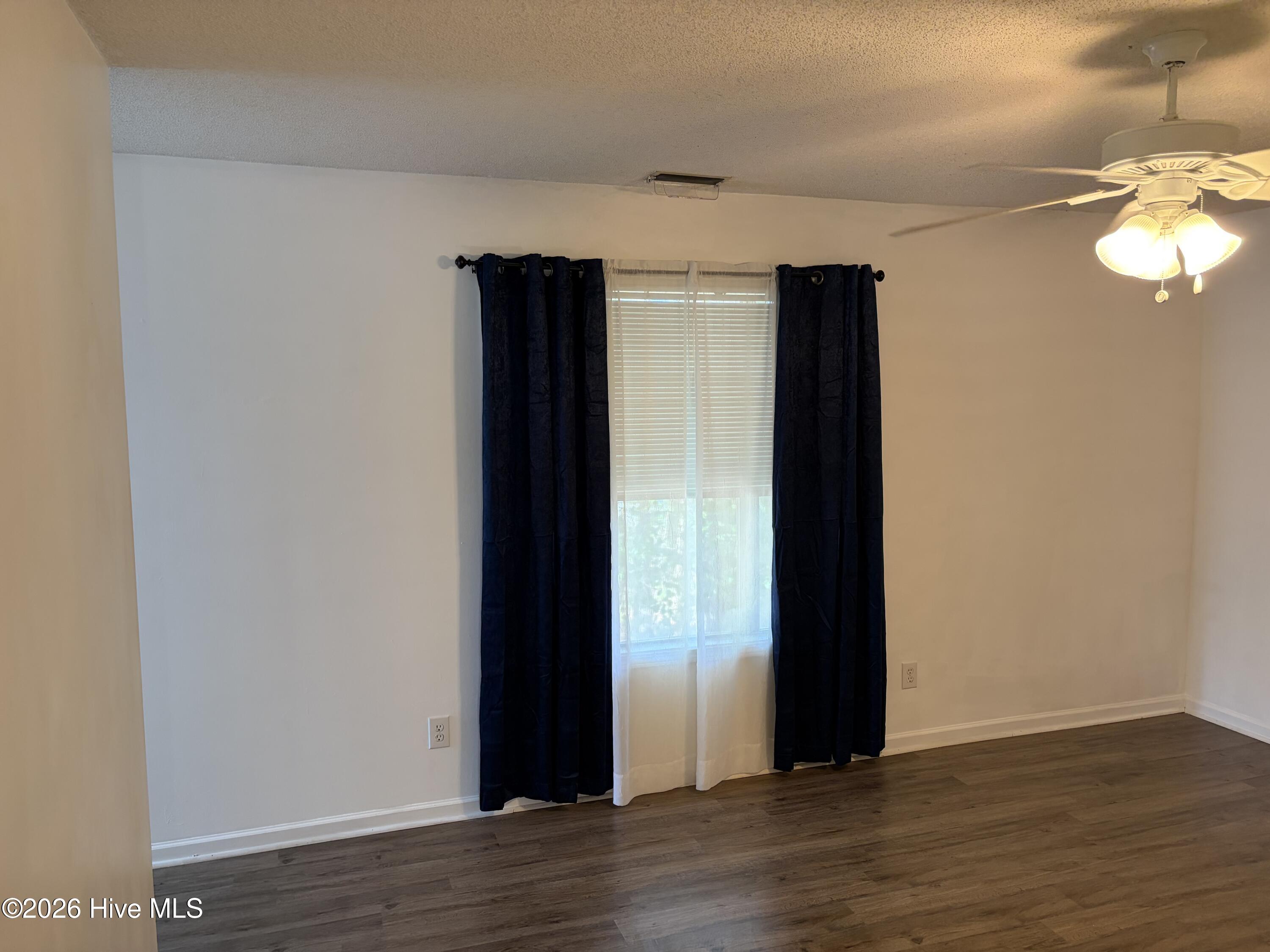 2591 Thackery Road, Unit E Greenville, NC 27858 - Photo 28 of 49 IMG_3401