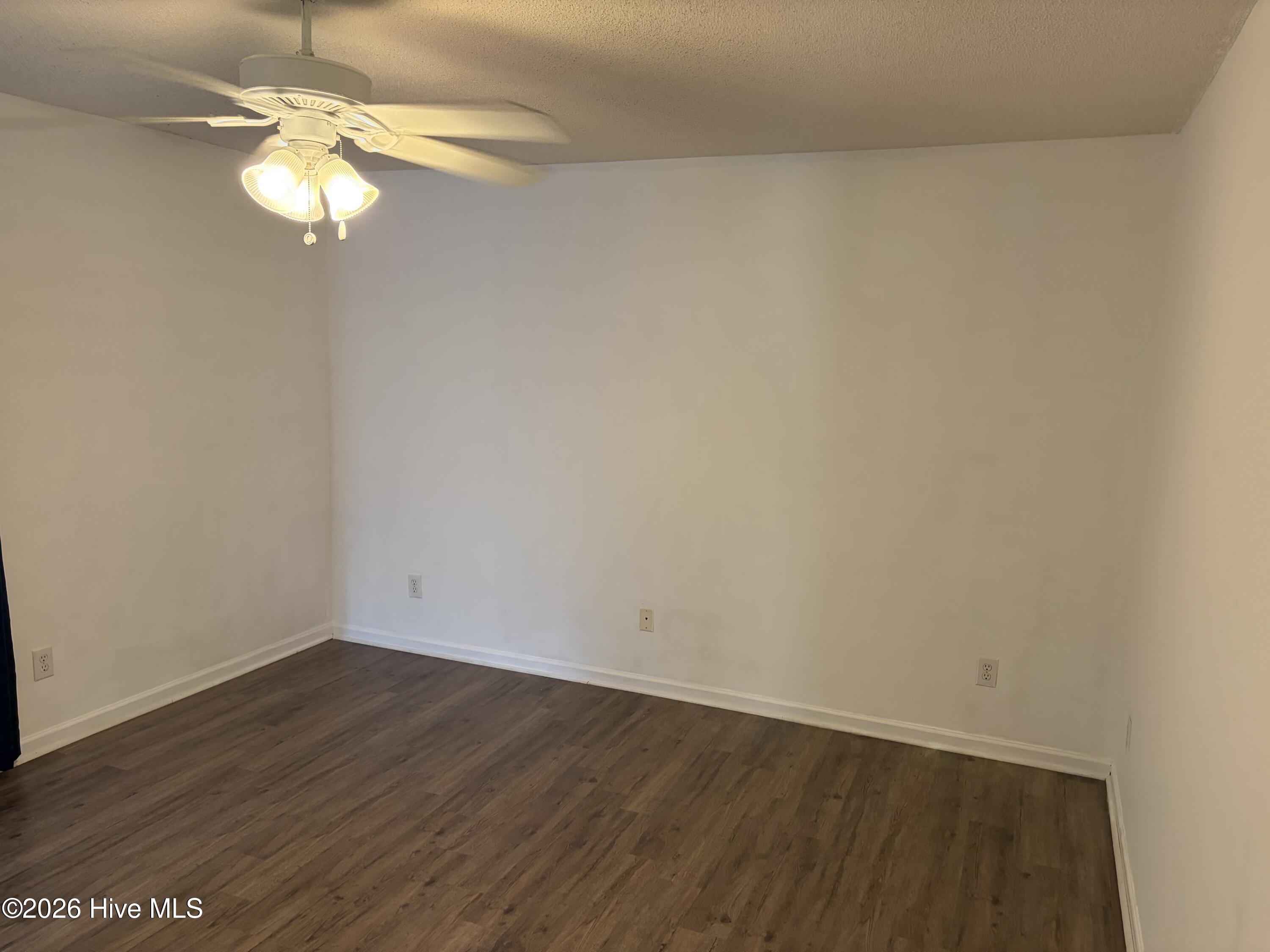2591 Thackery Road, Unit E Greenville, NC 27858 - Photo 29 of 49 IMG_3402