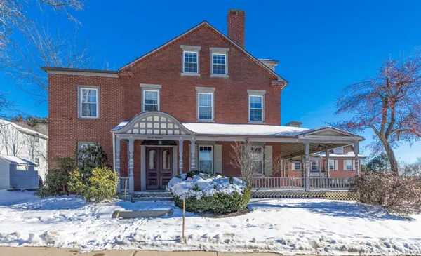 $292,000 | 713 Central Avenue, Unit 3, Dover, NH 03820