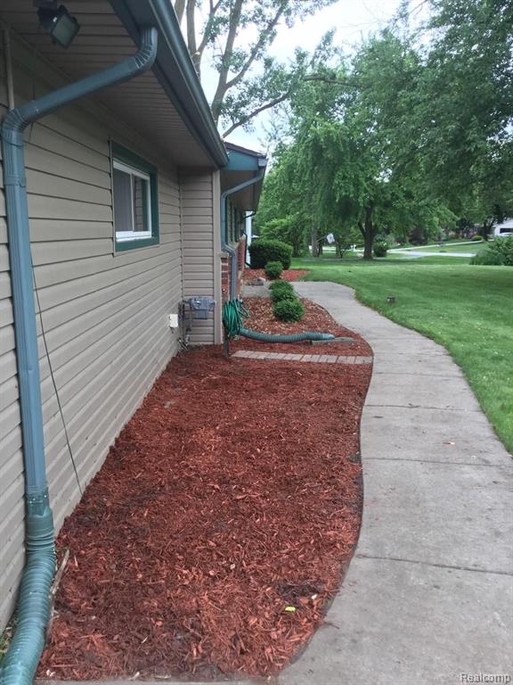 63 East Maryknoll Road Rochester Hills, MI 48309 - Photo 31 of 34