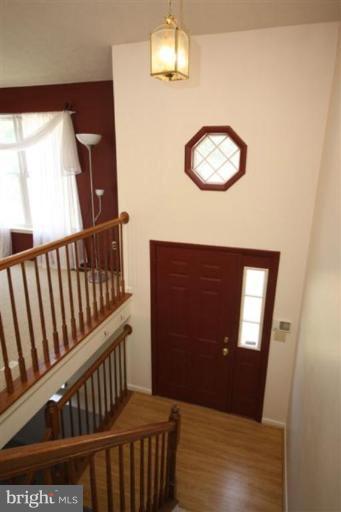 8045 Pine Ridge Road Pasadena, MD 21122 - Photo 18 of 18 Entrance / Foyer