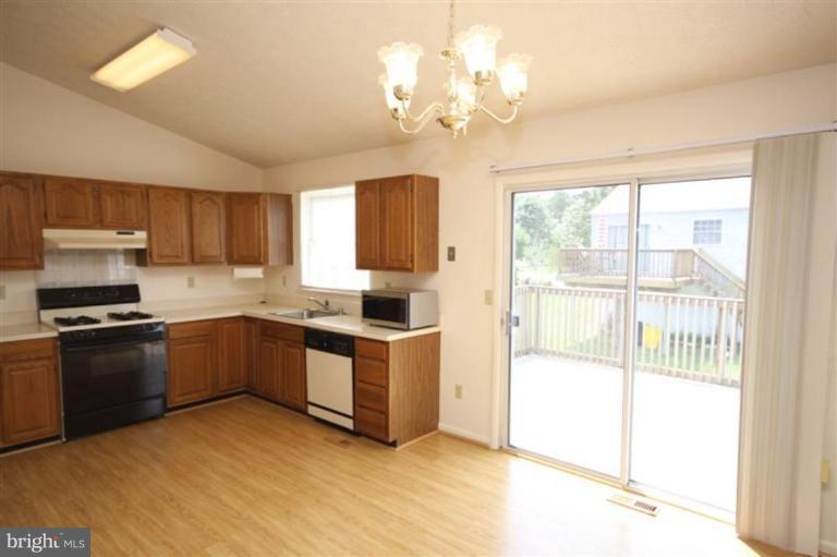 8045 Pine Ridge Road Pasadena, MD 21122 - Photo 9 of 18 Kitchen #2
