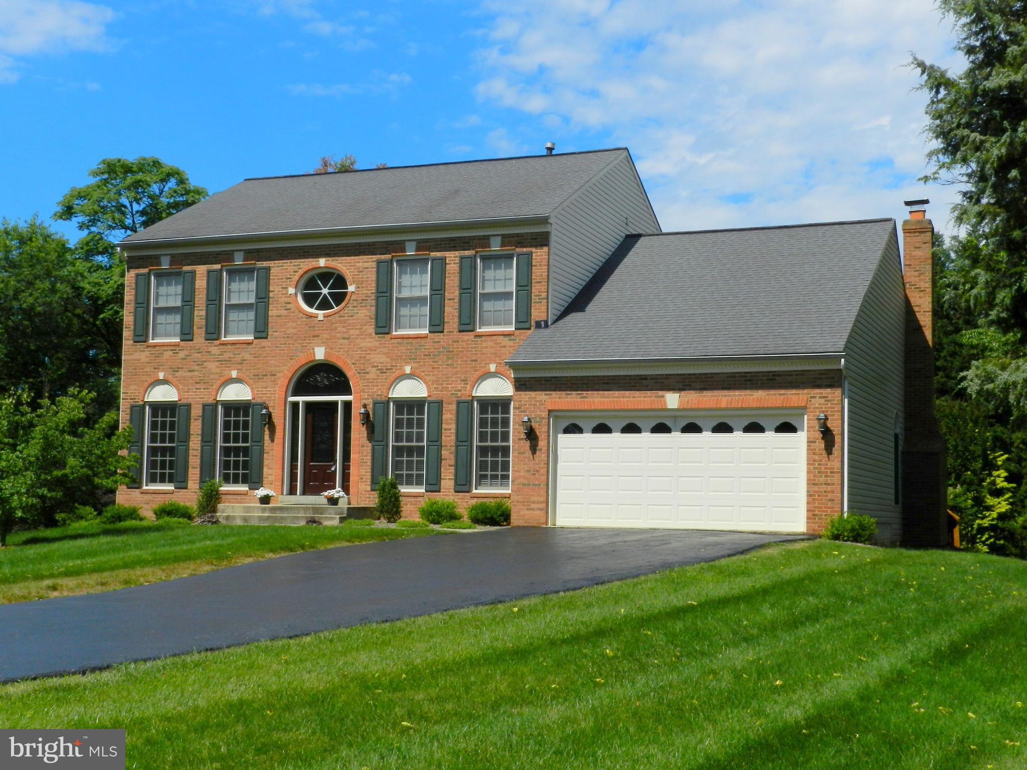 A classic Poolesville Elizabeth's Delight colonial