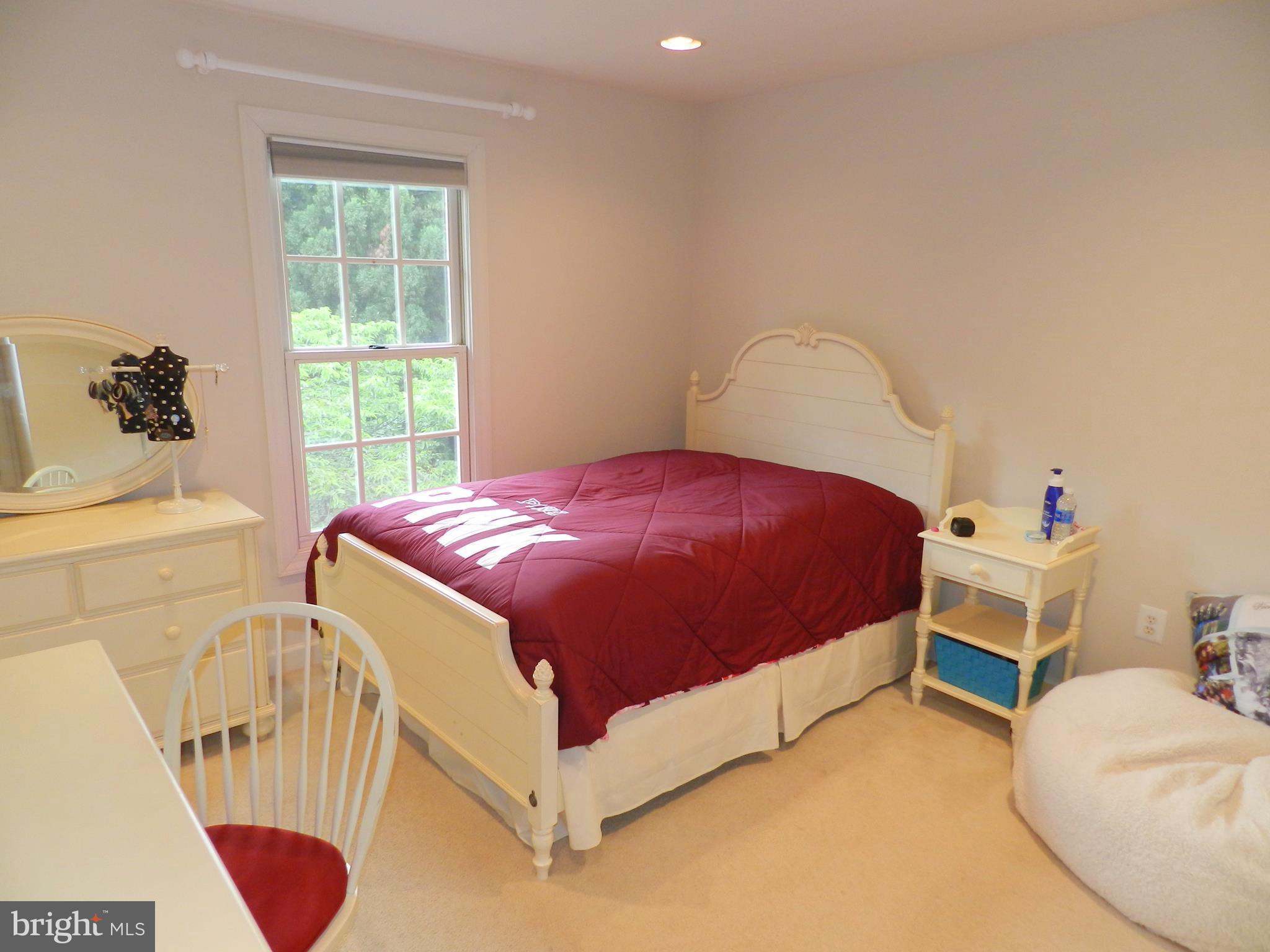20006 Hickman Way Poolesville, MD 20837 - Photo 22 of 30 Bedroom #3