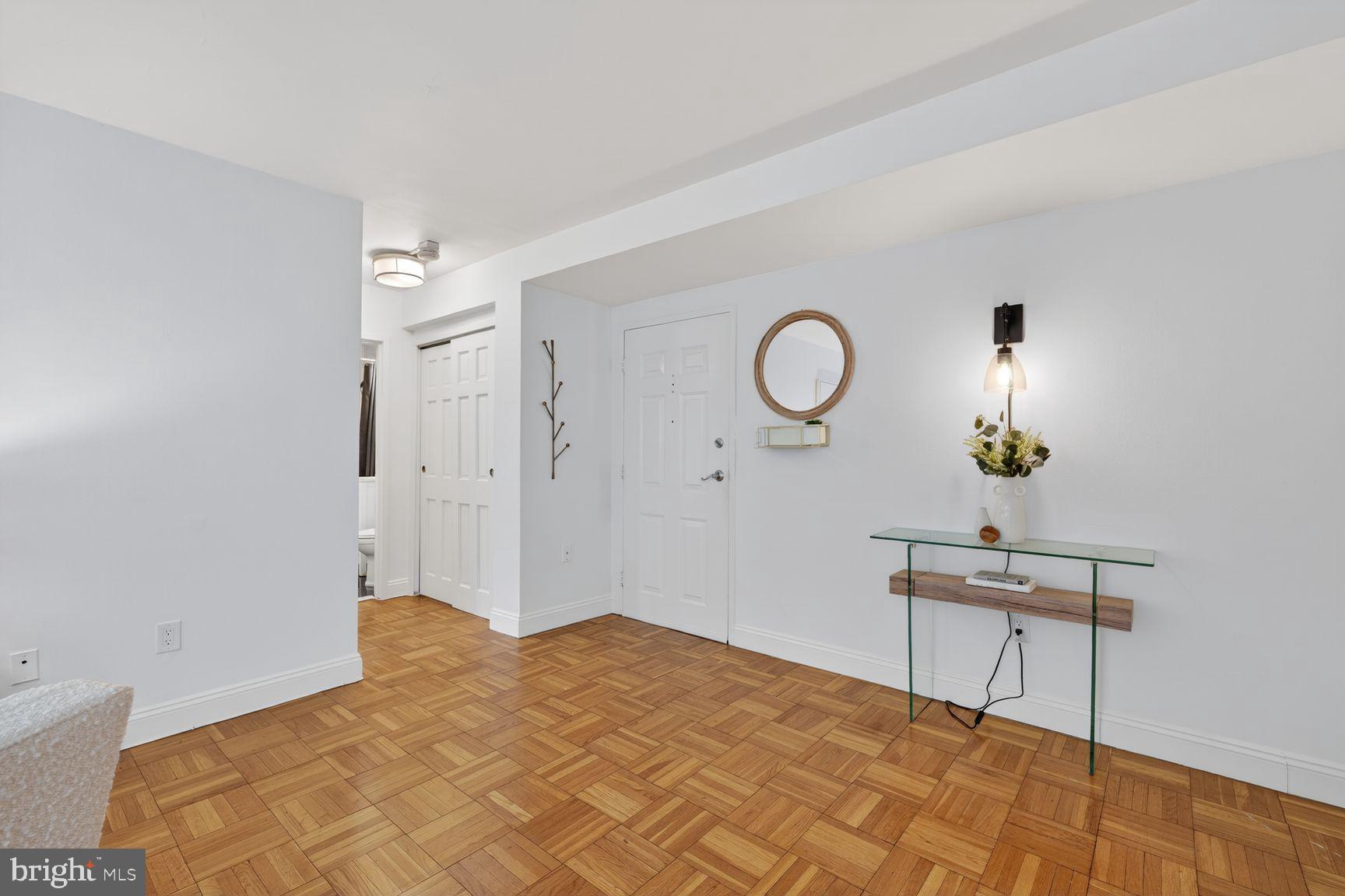 3900 Tunlaw Road Northwest, Unit 206 Washington, DC 20007 - Photo 13 of 28 Perfect space for home office