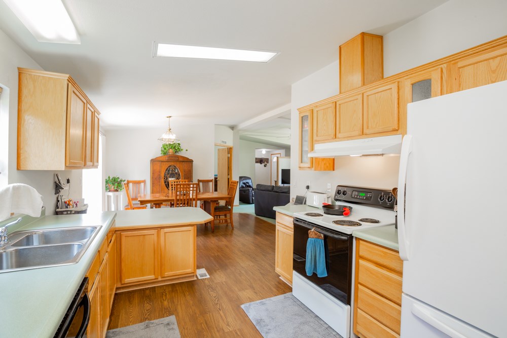 11914 North Ritchey Lane Spokane, WA 99224 - Photo 6 of 27