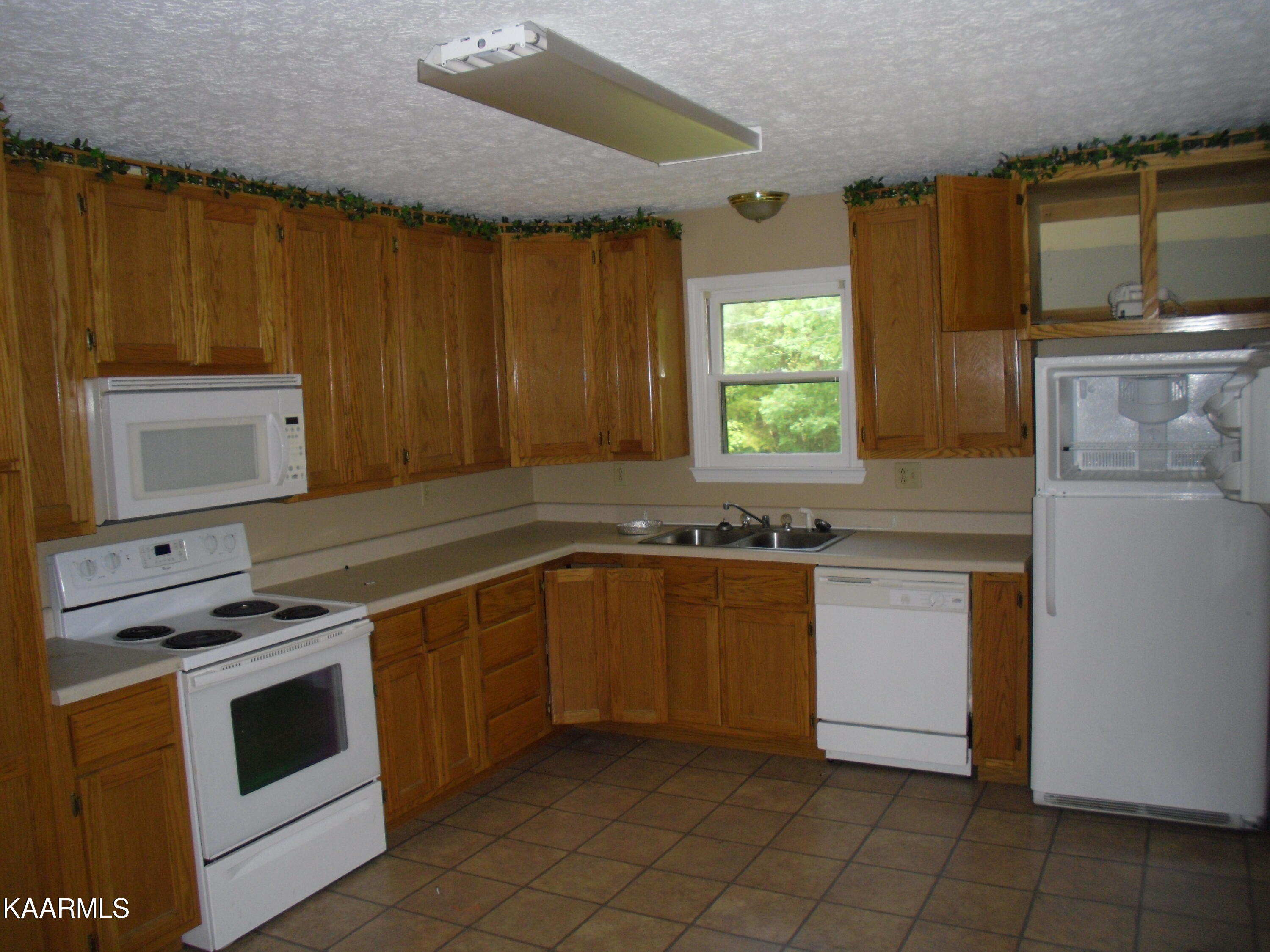 535 Potter Road Jamestown, TN 38556 - Photo 5 of 12 SAM_3222