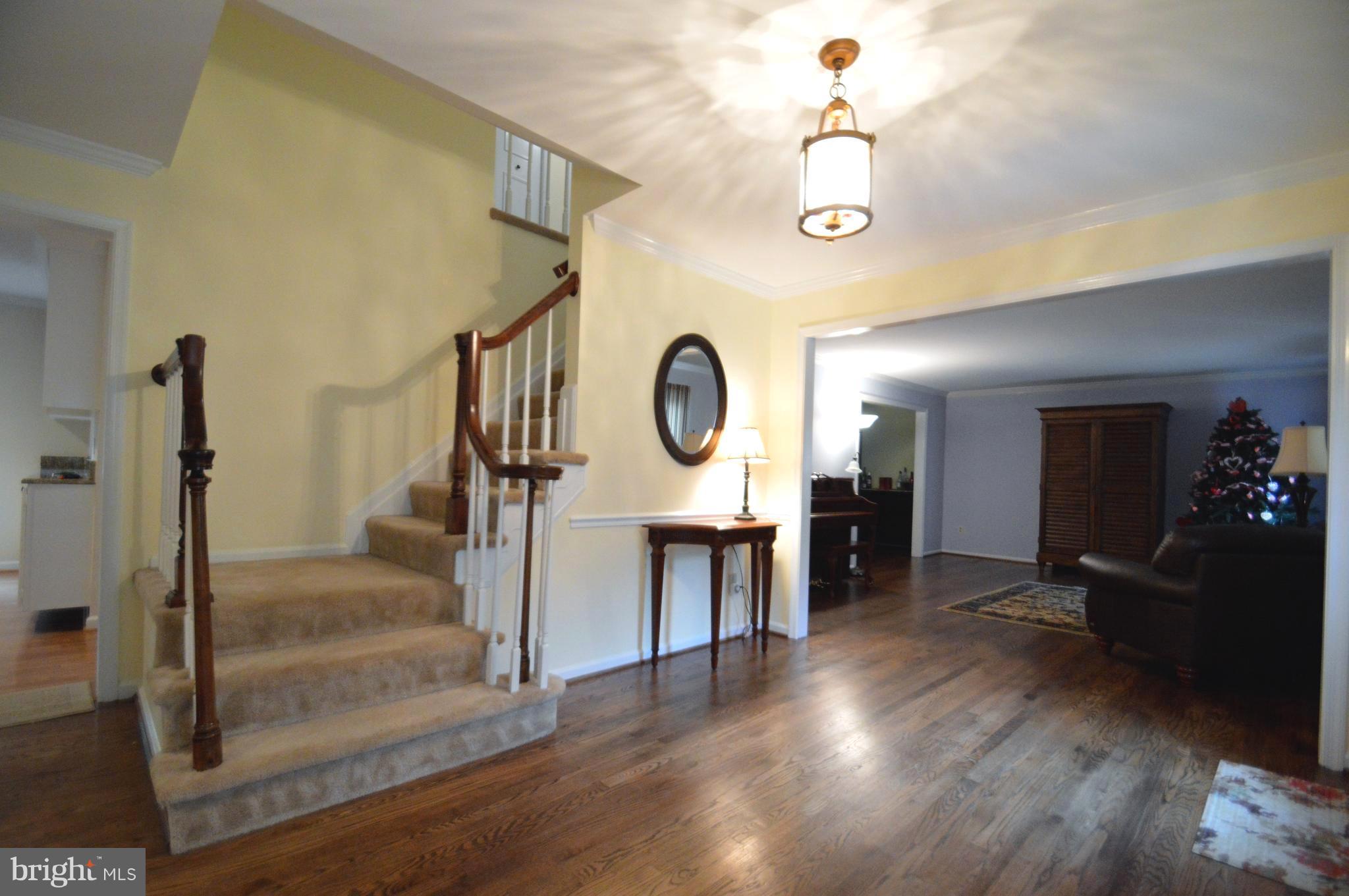 3233 Wildmere Place Herndon, VA 20171 - Photo 3 of 32 Interior (General)