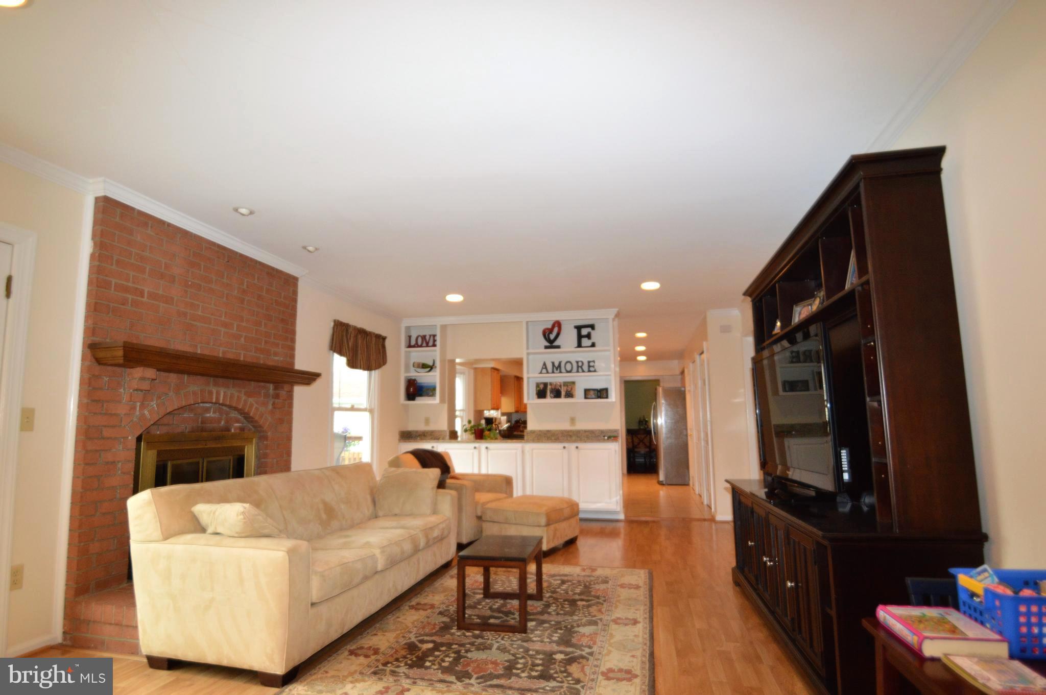 3233 Wildmere Place Herndon, VA 20171 - Photo 9 of 32 Family Room