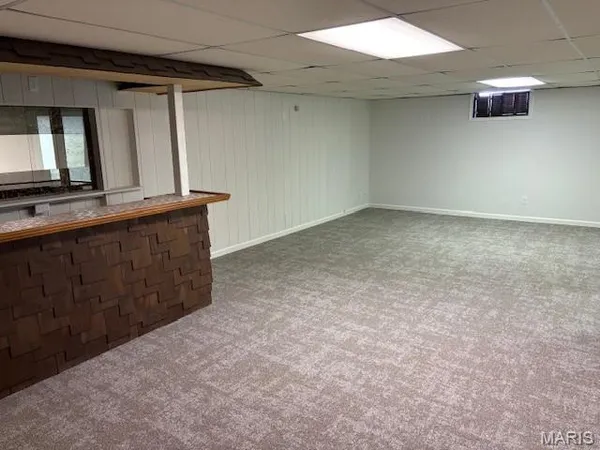 $1,695 | 418 North Service Road, St. Peters, MO 63376