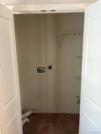 $1,695 | 418 North Service Road, St. Peters, MO 63376