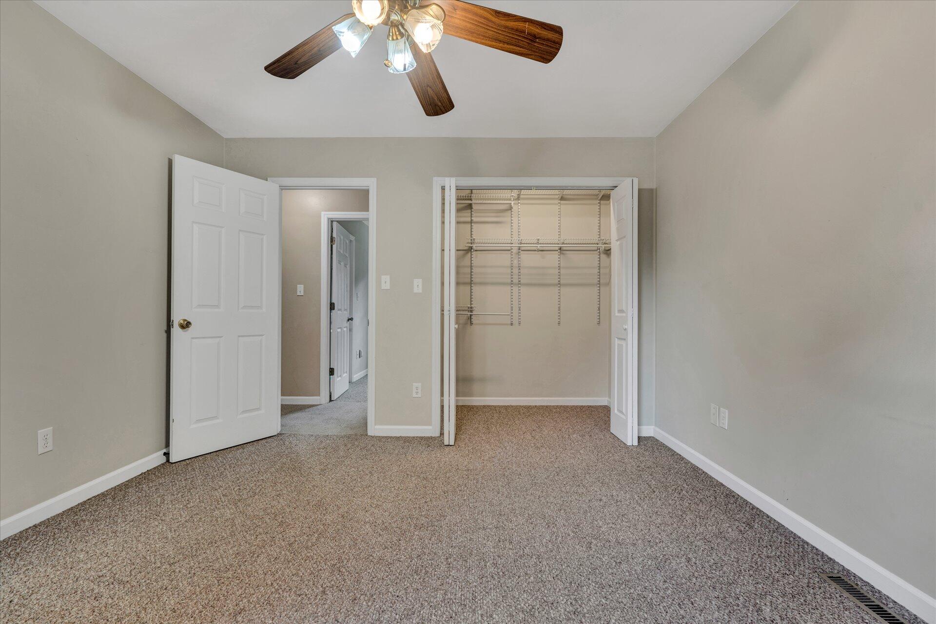 2727 Tillett Road Southwest Roanoke, VA 24015 - Photo 20 of 30 Primary Bedroom