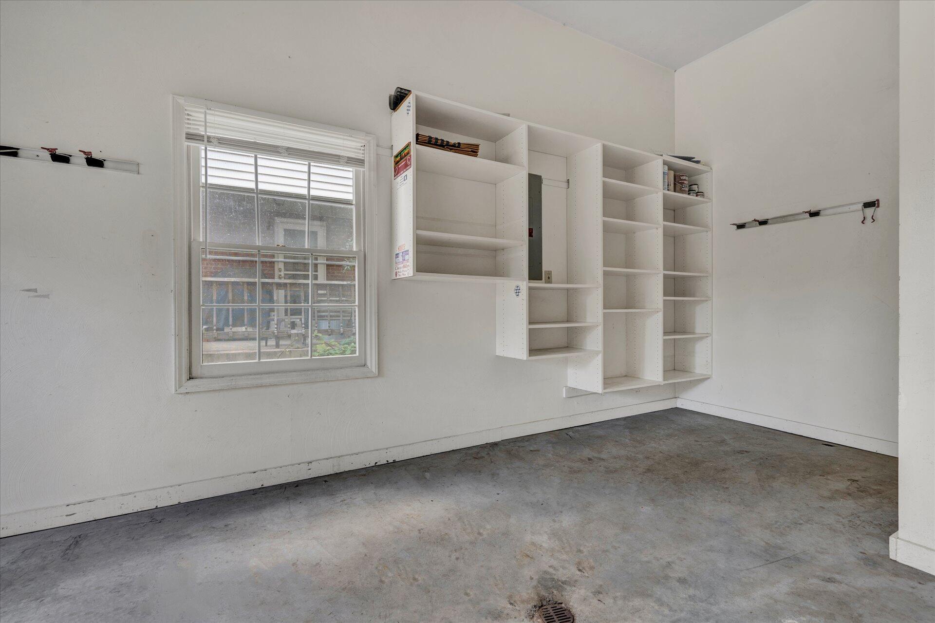 2727 Tillett Road Southwest Roanoke, VA 24015 - Photo 26 of 30 31-DSC0869