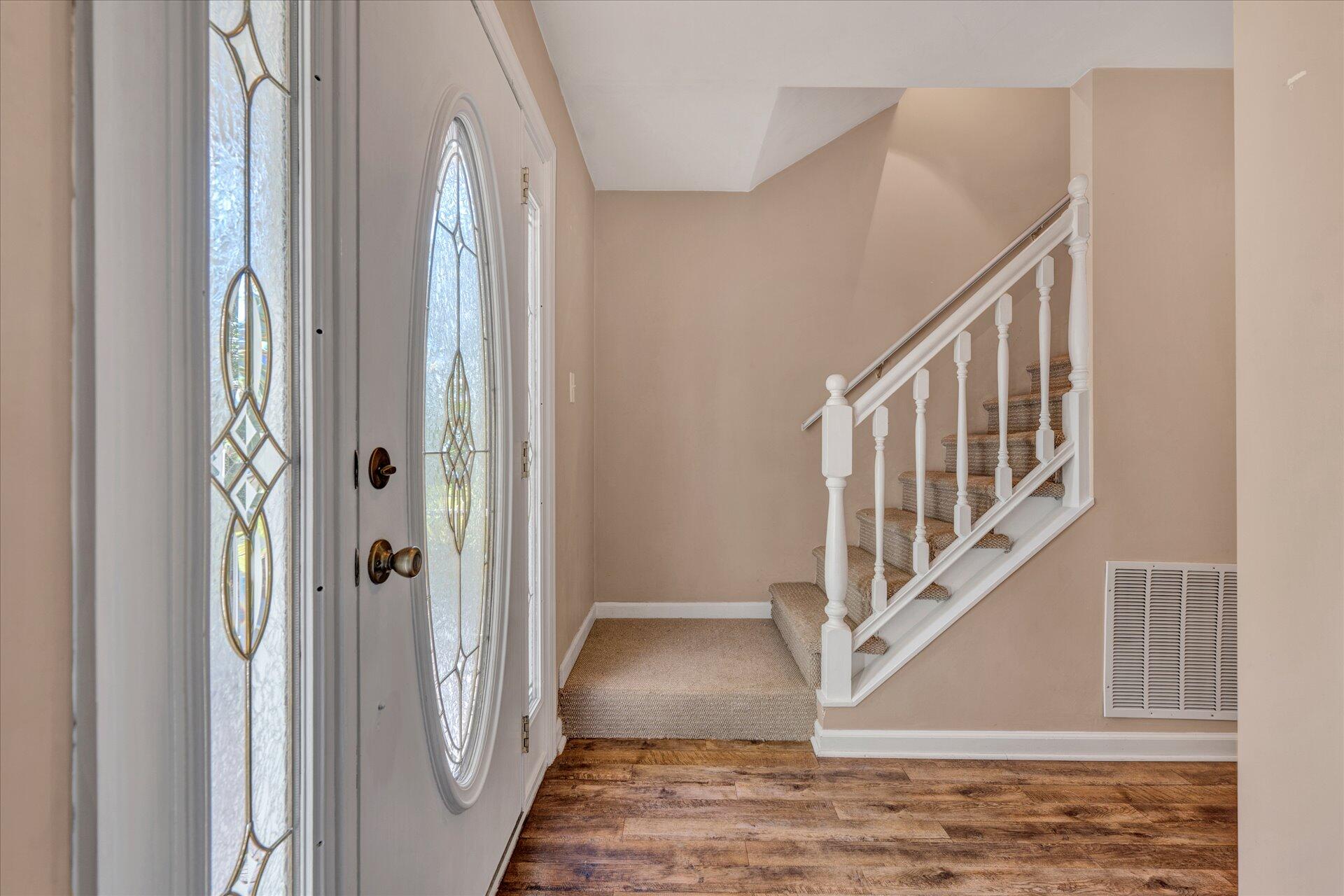2727 Tillett Road Southwest Roanoke, VA 24015 - Photo 5 of 30 05-DSC0785