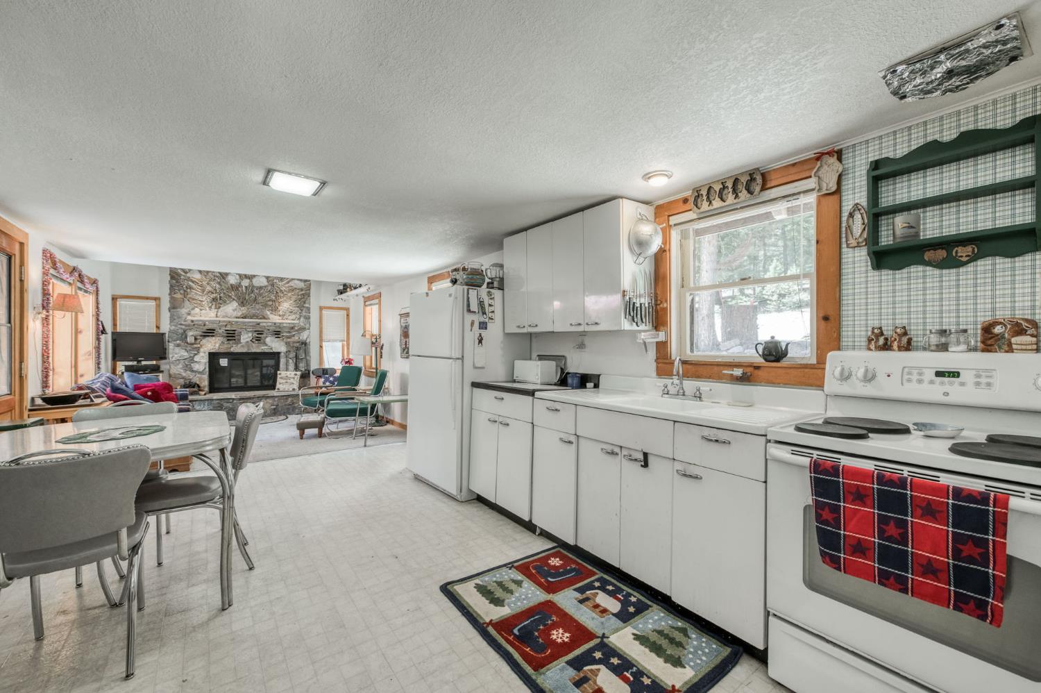 61480 Huntington Lake Road, Unit 5 Mono Hot Springs, CA 93642 - Photo 23 of 51