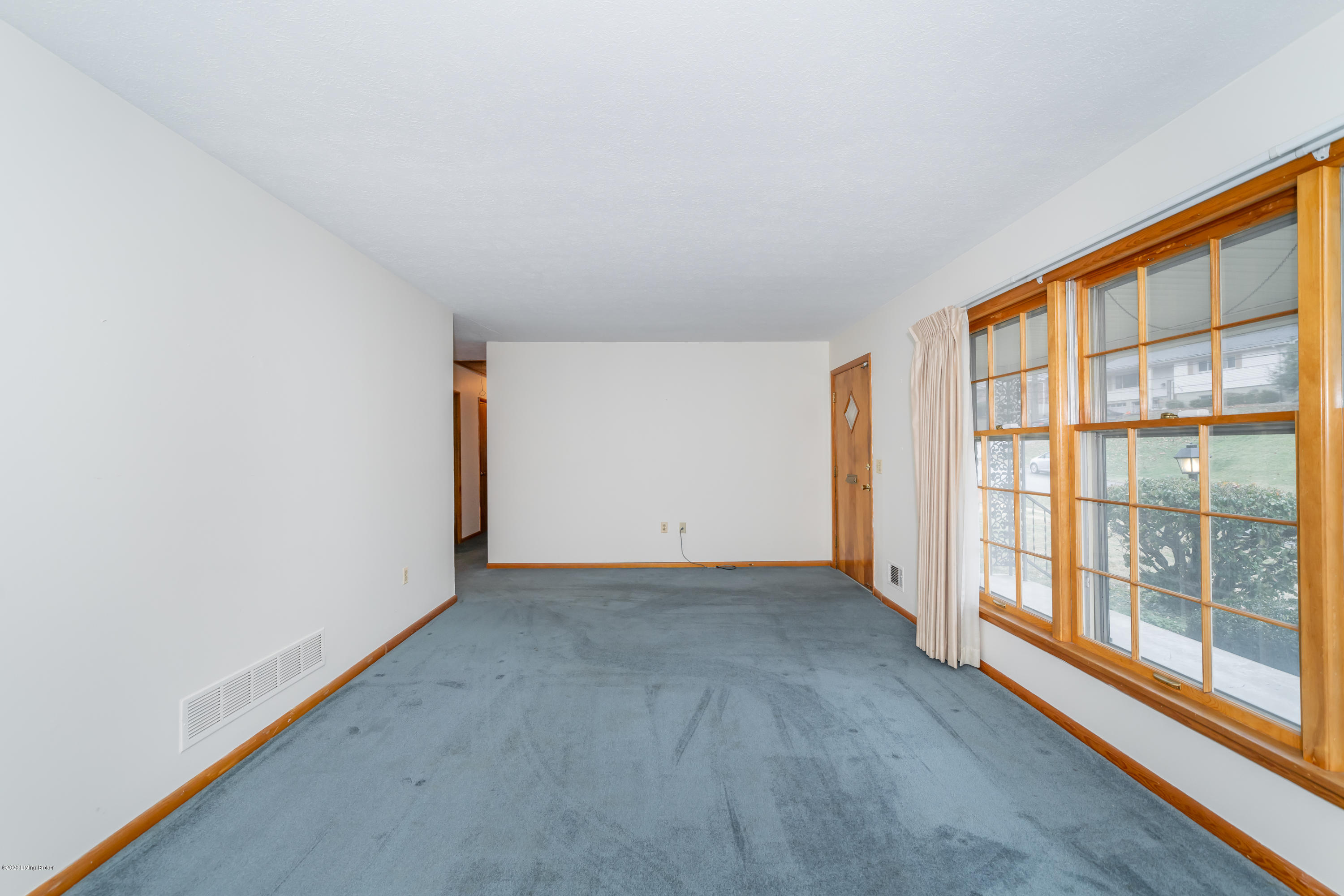 7401 Ridan Way Louisville, KY 40214 - Photo 7 of 44 7401 Ridan Way L-17