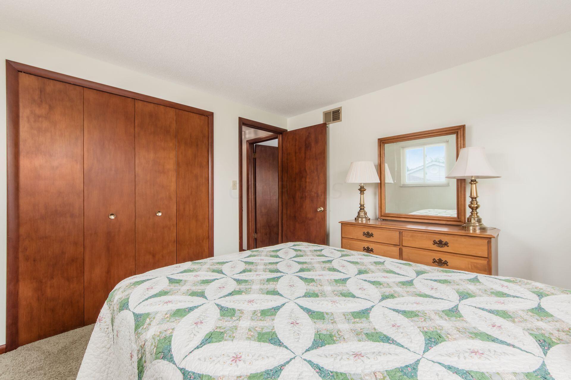 4811 Manitoba Road Columbus, OH 43229 - Photo 14 of 35 Bedroom 1