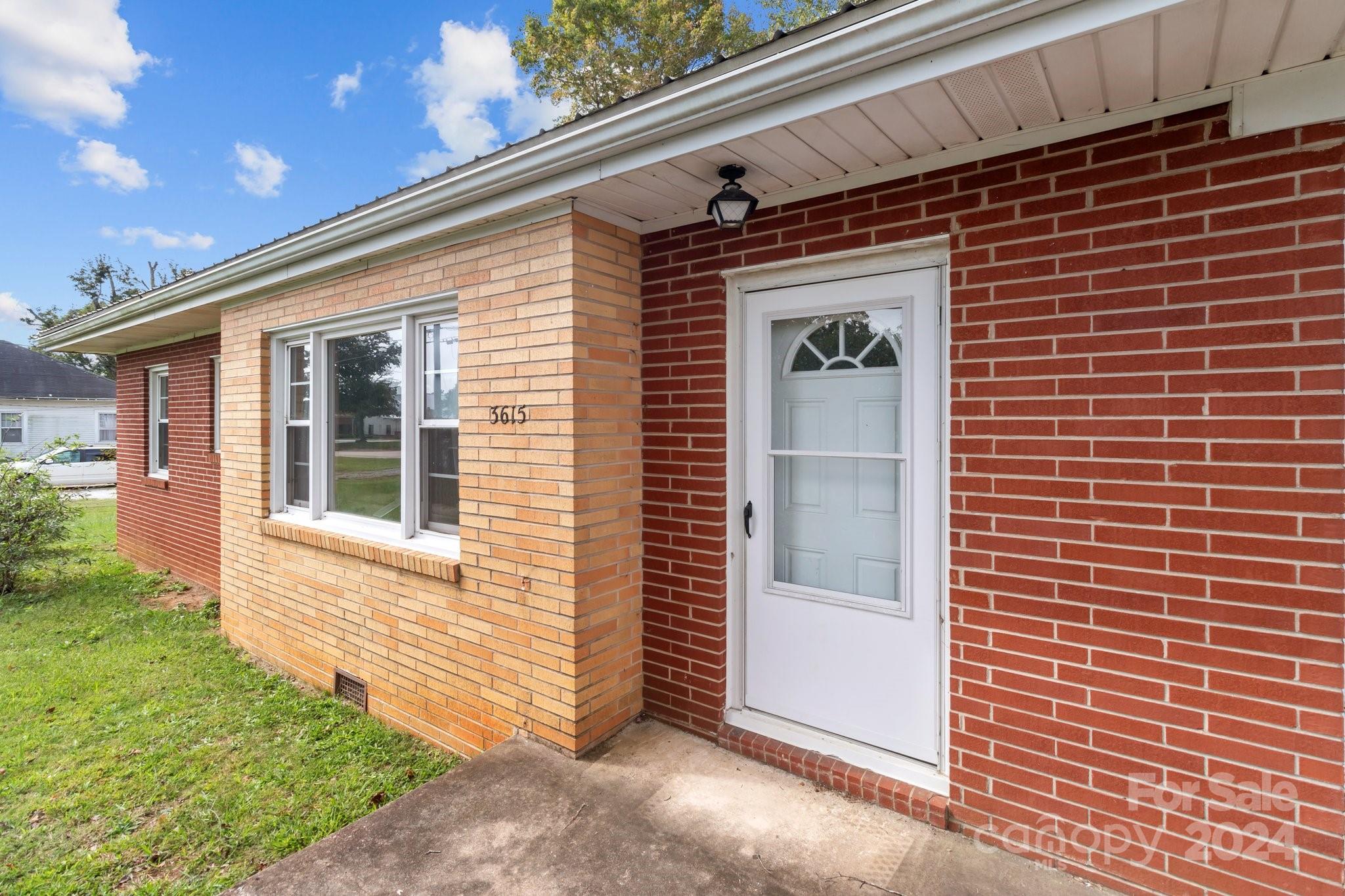 3615 Long Ferry Road Salisbury, NC 28146 - Photo 4 of 45 Gallery Image 4