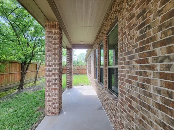 $315,000 | 17231 Forest Ridge Point, Houston, TX 77084