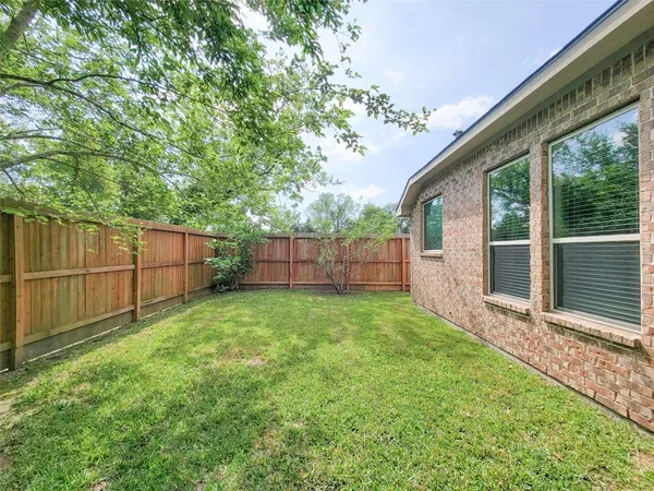 $315,000 | 17231 Forest Ridge Point, Houston, TX 77084