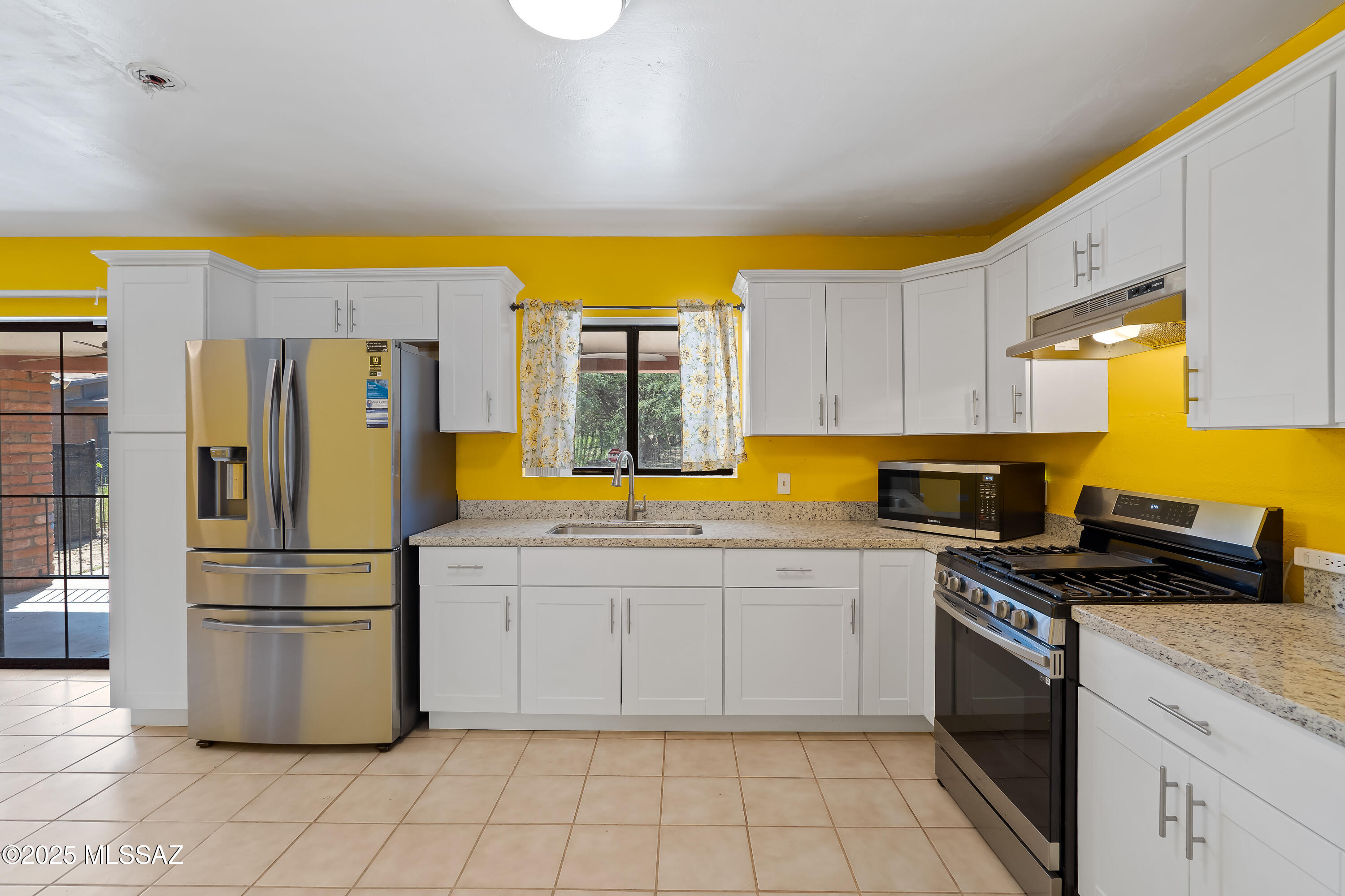 969 Circulo Golondrina Rio Rico, AZ 85648 - Photo 15 of 39 Gallery Image 15
