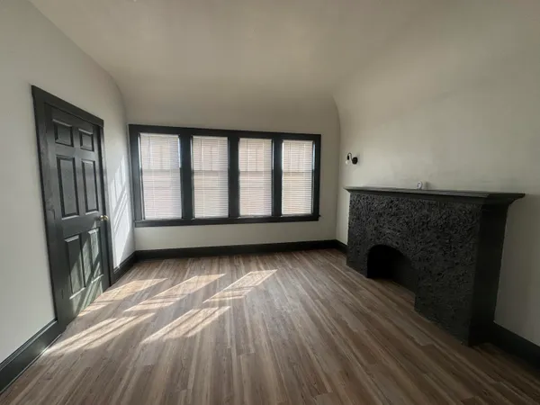 $1,350 | 2431 South 34th Street, Unit 2431, Milwaukee, WI 53215
