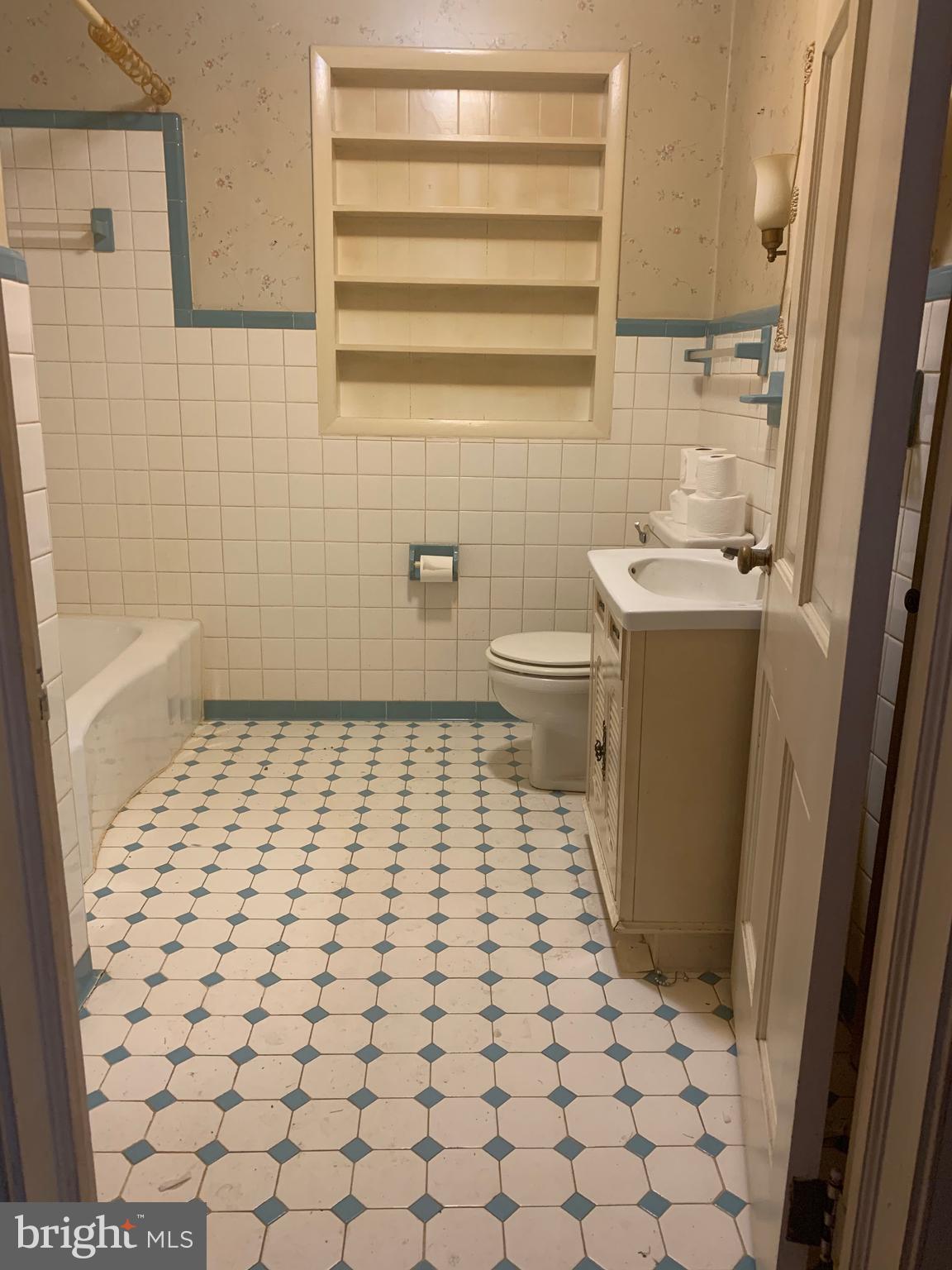 1971 Church Creek Road Cambridge, MD 21613 - Photo 26 of 35 Bathroom