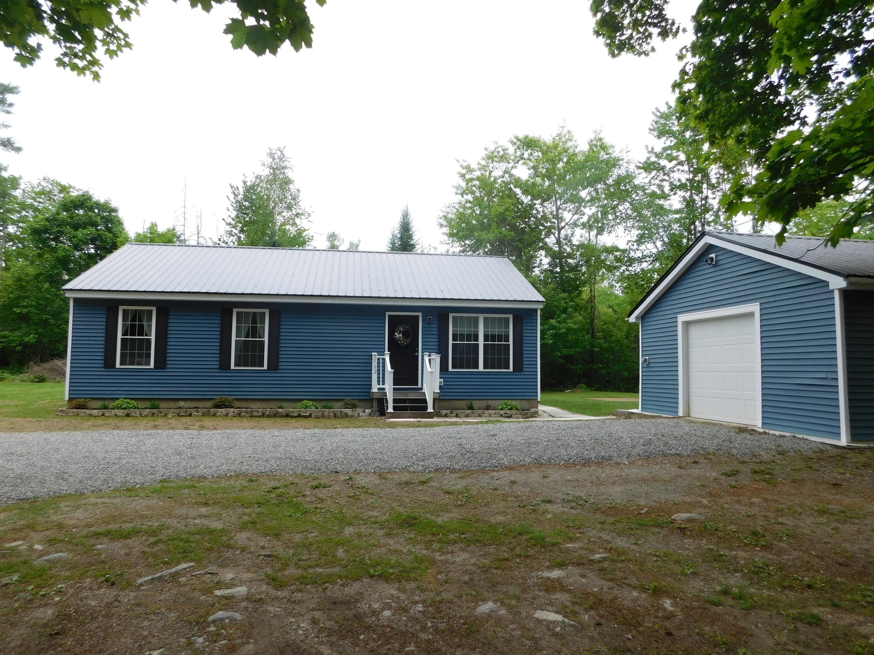 2792 Hudson Road Hudson, ME 04449 - Photo 4 of 120