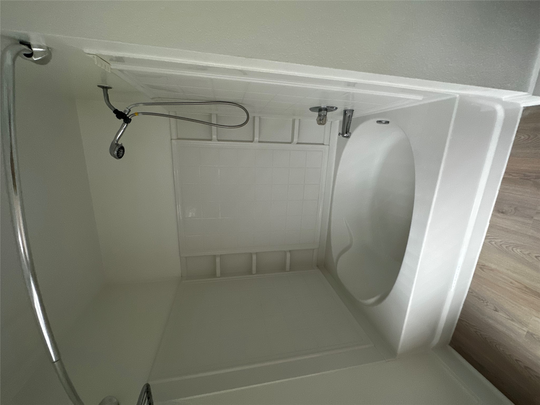 8016 Bannock Lane Austin, TX 78747 - Photo 15 of 32 a bathroom with a bath tub with a shower