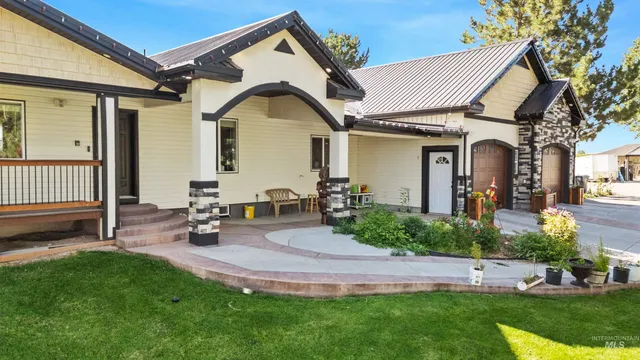 $998,900 | 61 South 400th Street West, Burley, ID 83318