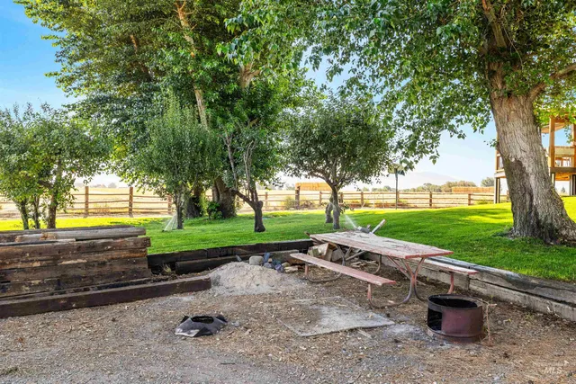 $998,900 | 61 South 400th Street West, Burley, ID 83318