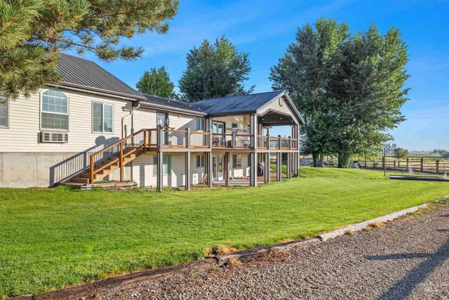 $998,900 | 61 South 400th Street West, Burley, ID 83318