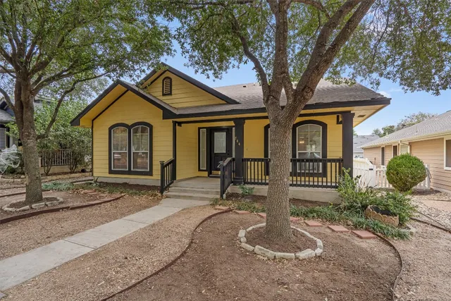 $1,895 | 744 Fairway, Kyle, TX 78640