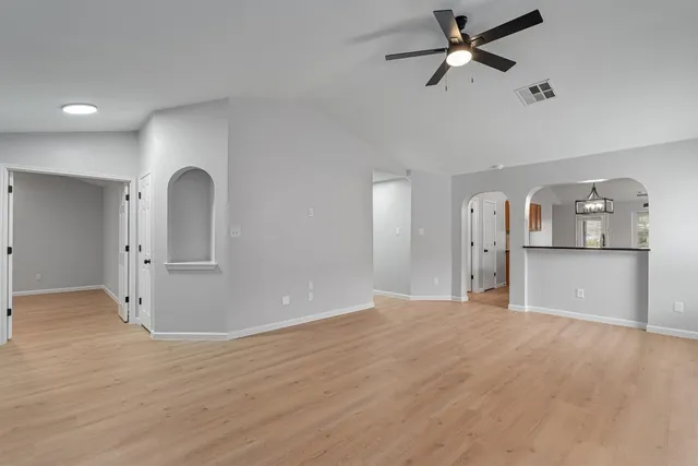 $1,895 | 744 Fairway, Kyle, TX 78640