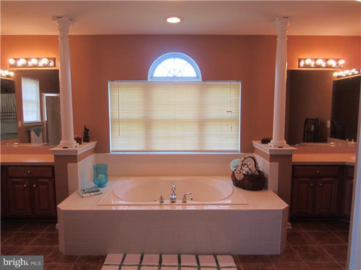 37 Tynemouth Drive Lumberton, NJ 08048 - Photo 17 of 25 Master Bathroom