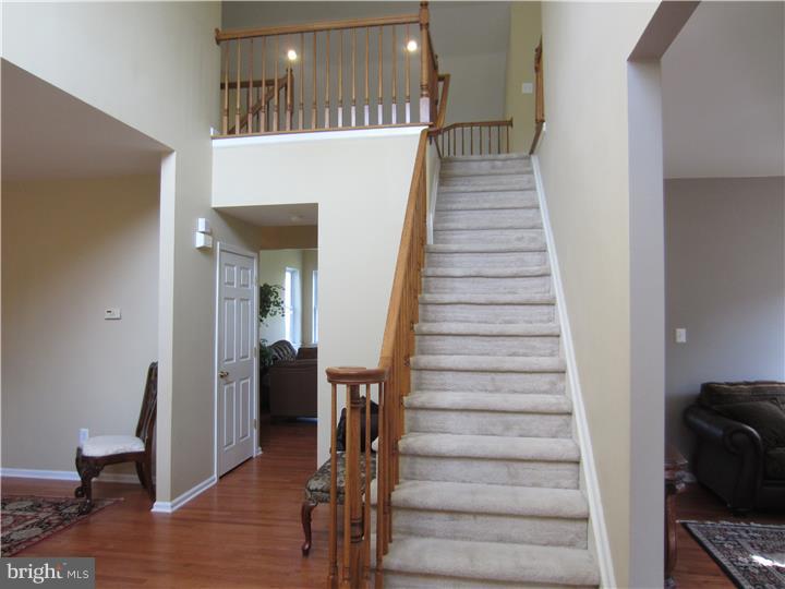 37 Tynemouth Drive Lumberton, NJ 08048 - Photo 6 of 25 Foyer