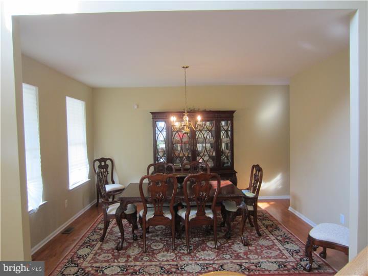 37 Tynemouth Drive Lumberton, NJ 08048 - Photo 8 of 25 Dining Room