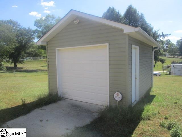 7 State Rd S-23-802 Greenville, SC 29611 - Photo 15 of 17 Gallery Image 15