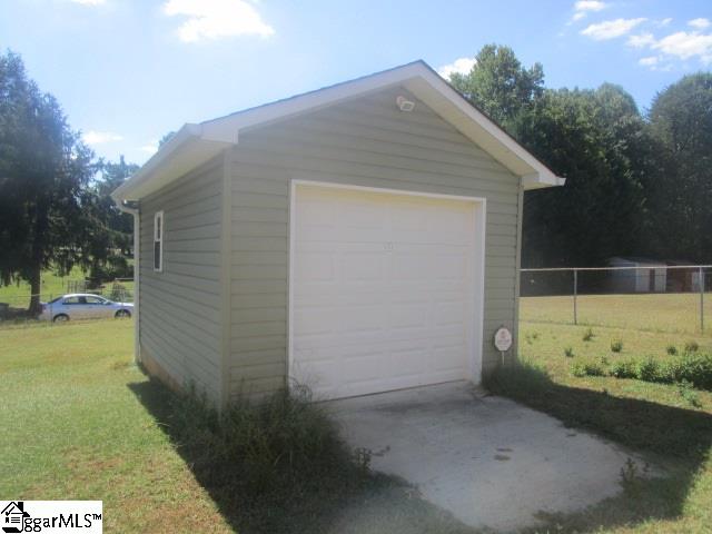 7 State Rd S-23-802 Greenville, SC 29611 - Photo 16 of 17 Gallery Image 16