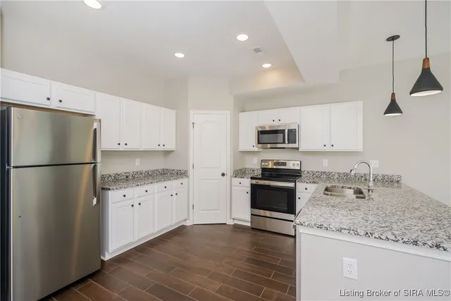 $1,920 | 2078 South Sarah Drive, Jeffersonville, IN 47130