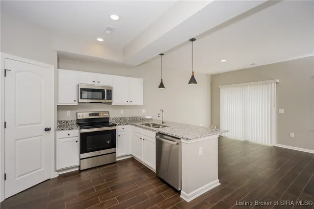 $1,920 | 2078 South Sarah Drive, Jeffersonville, IN 47130