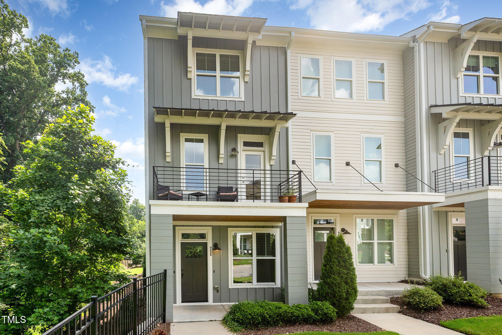758 Peakland Place Raleigh, NC 27604 - Photo 4 of 26