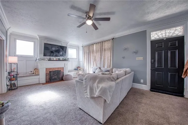 $259,900 | 1118 Lane Avenue, Natrona Heights, PA 15065