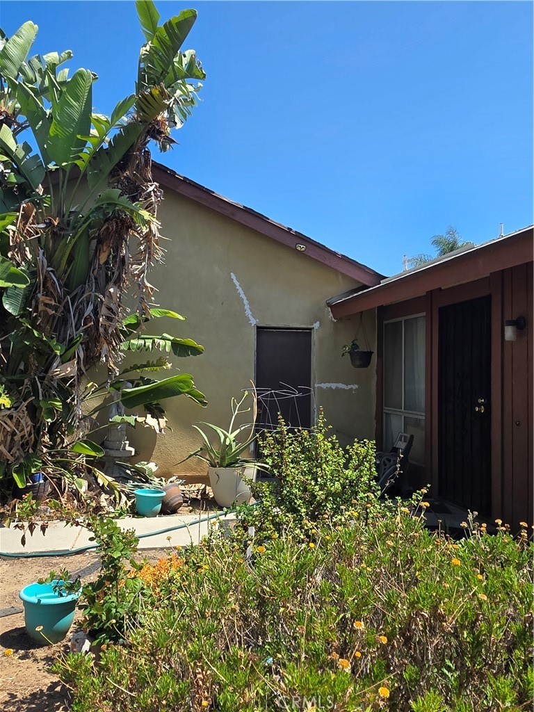 3262 Racine Drive Riverside, CA 92503 - Photo 6 of 79