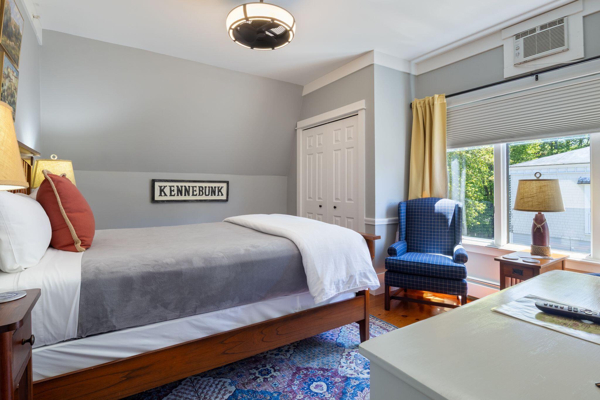 61 Fletcher Street Kennebunk, ME 04043 - Photo 41 of 51 61_Fletcher_St_198
