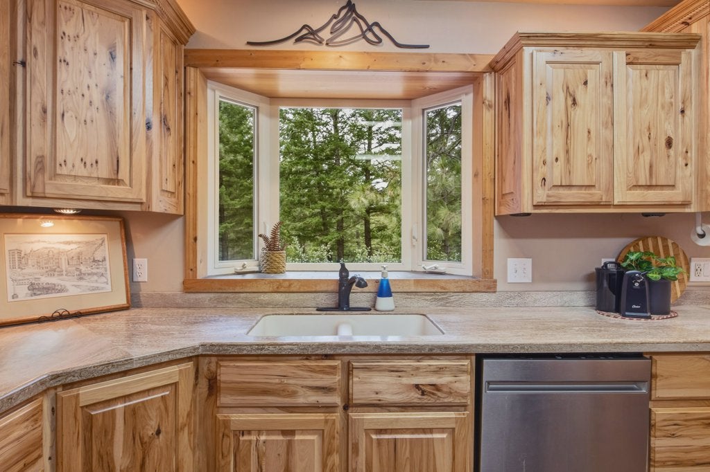 14300 Cambridge Road Bonner, MT 59823 - Photo 10 of 52 Gallery Image 10